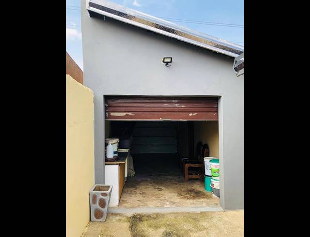 3 BEDROOM HOUSE FOR SALE IN ORANGE FARM